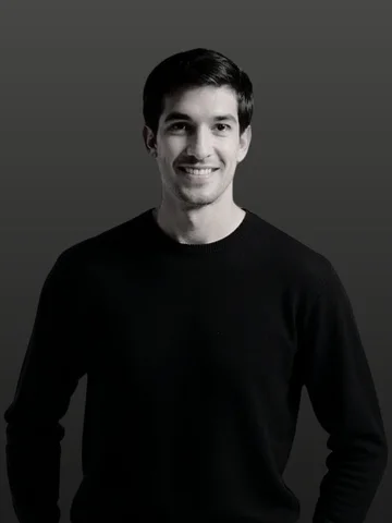Luis Pradas, black-and-white portrait.